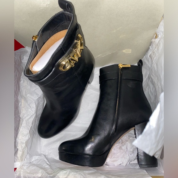NEW Michael Kors platform bootie - Picture 5 of 13